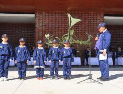 Lepas Kontingen Porsenijar Jembrana,Bupati Tamba Bertanding Dengan Maksimal