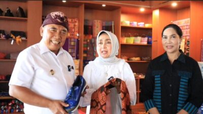 Berita Video : Bupati Tamba Rayu Dirut ASDP Hingga Ke Sentra Tenun Jembrana